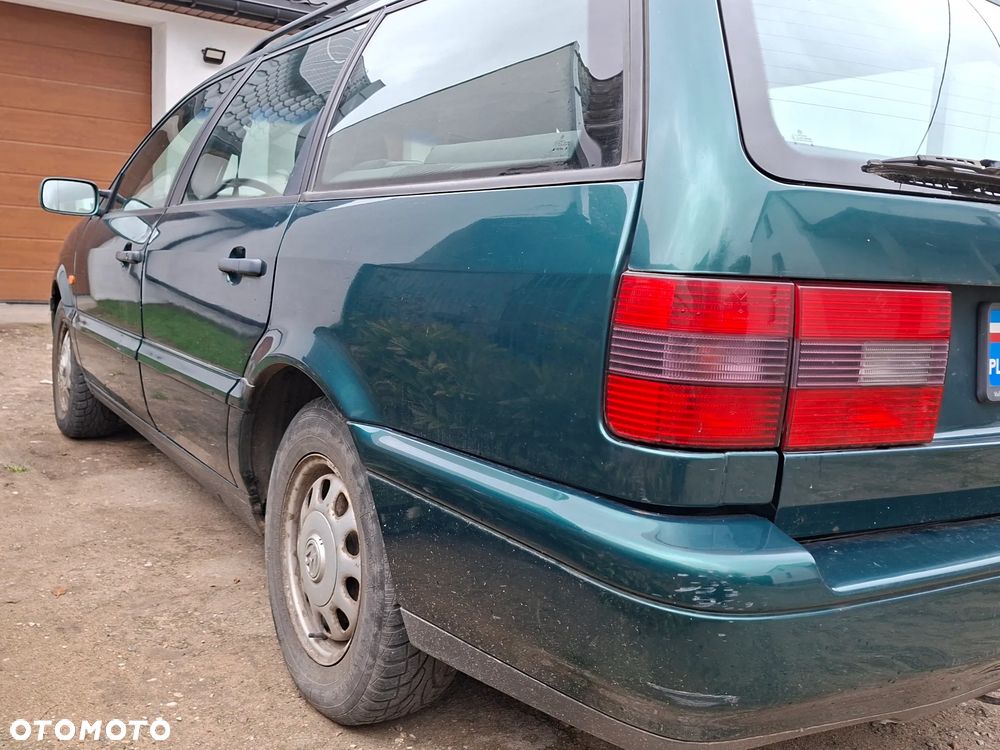 Volkswagen Passat 1.6 CL - 5