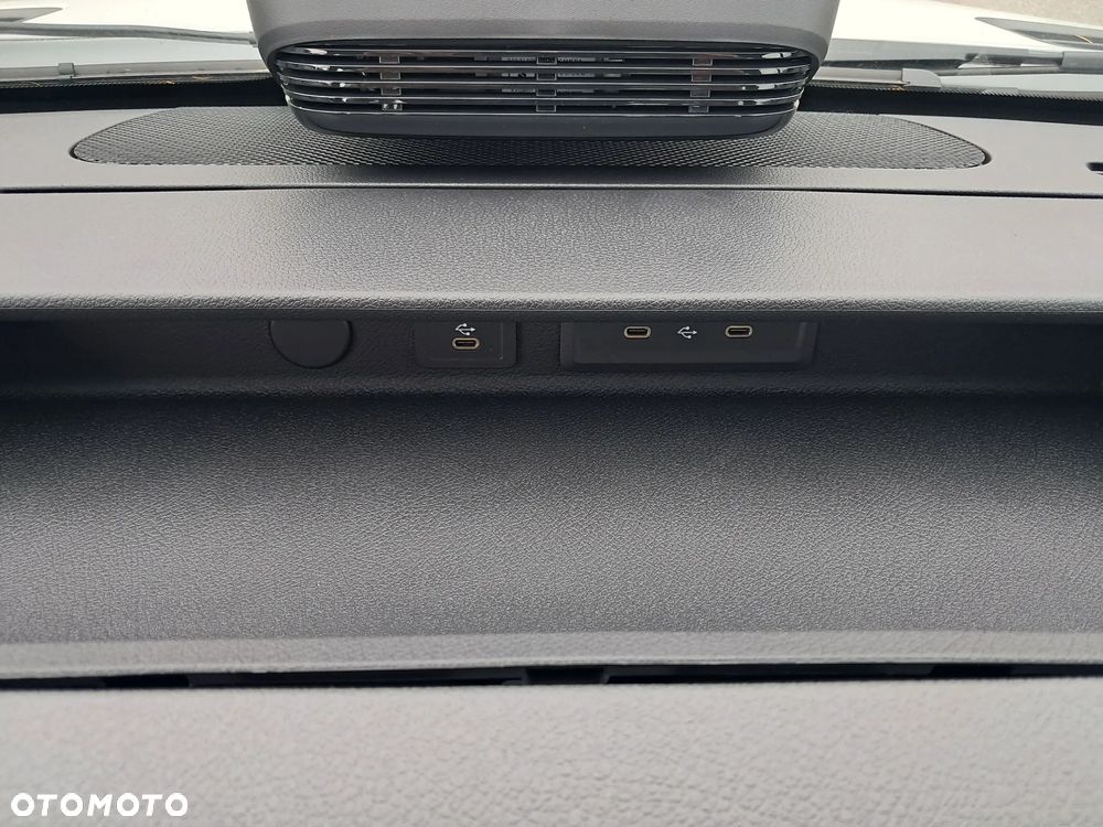 Mercedes-Benz Sprinter - 13