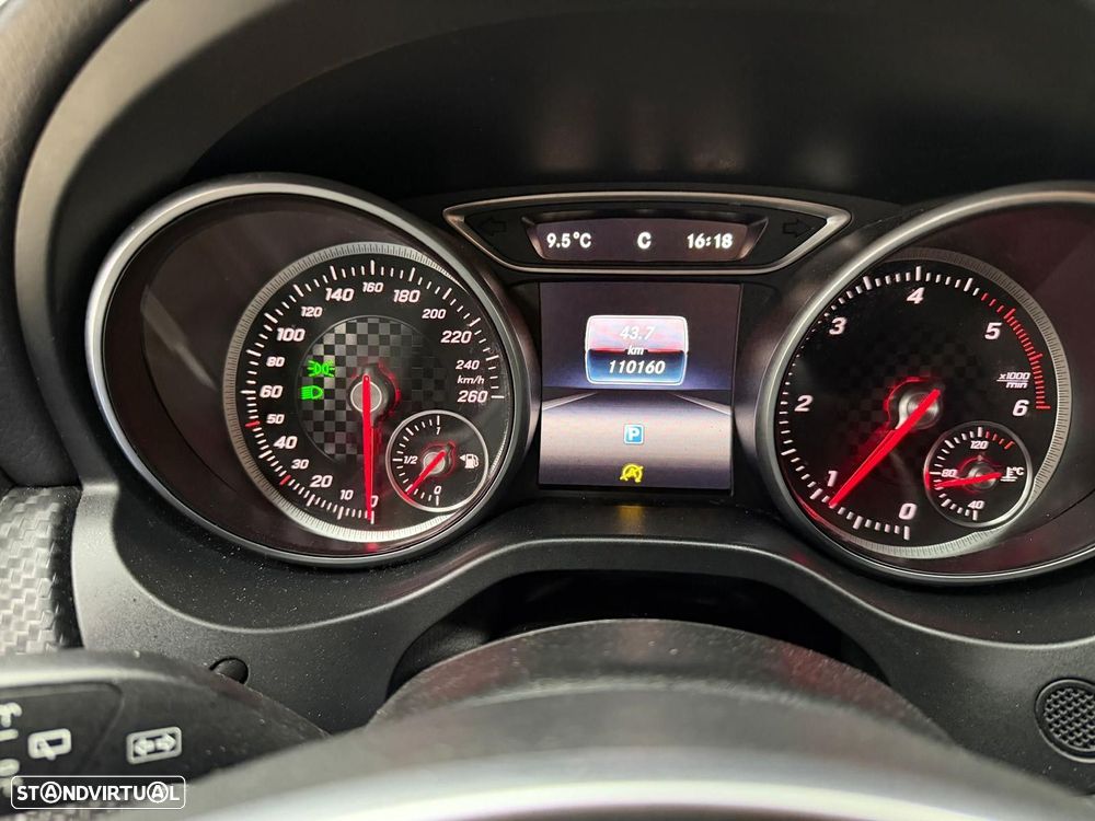 Mercedes-Benz A 180 d AMG Line - 23