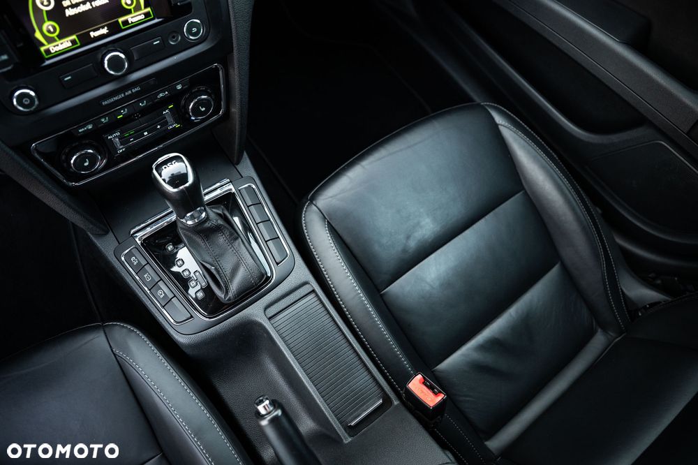 Skoda Superb 2.0 TDI L&K DSG - 7