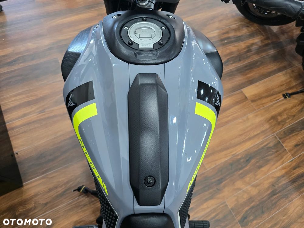 Yamaha MT - 15