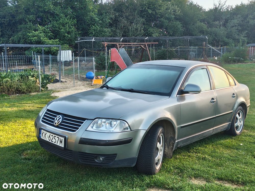 Volkswagen Passat 1.9 TDI Basis Tiptr - 2