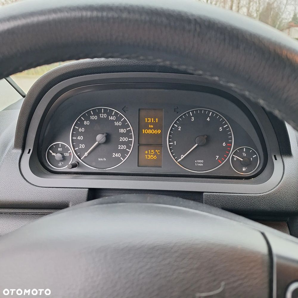 Mercedes-Benz Klasa A 160 BlueEFFICIENCY - 14