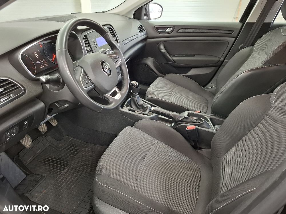 Renault Megane - 12