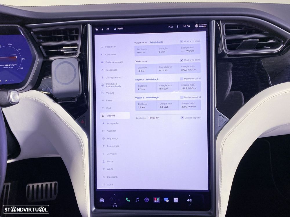 Tesla Model X 100D - 17