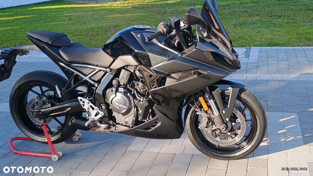 Suzuki GSX-R - 2