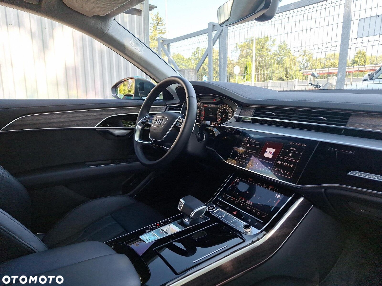 Audi A8 - 10