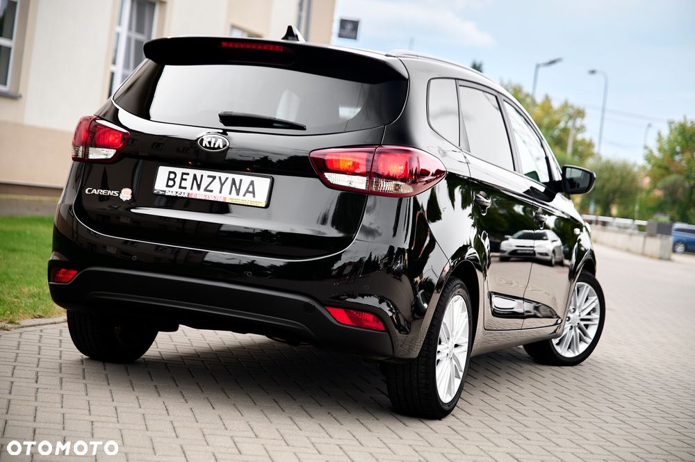Kia Carens 1.6 GDI Dream-Team Edition - 3