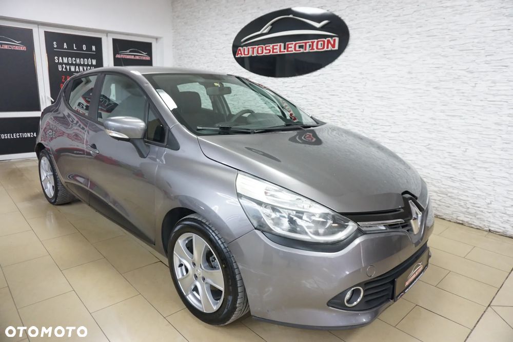 Renault Clio 1.2 16V 75 Expression - 8