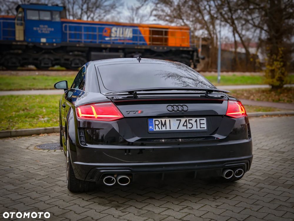 Audi TT S Coupé - 5