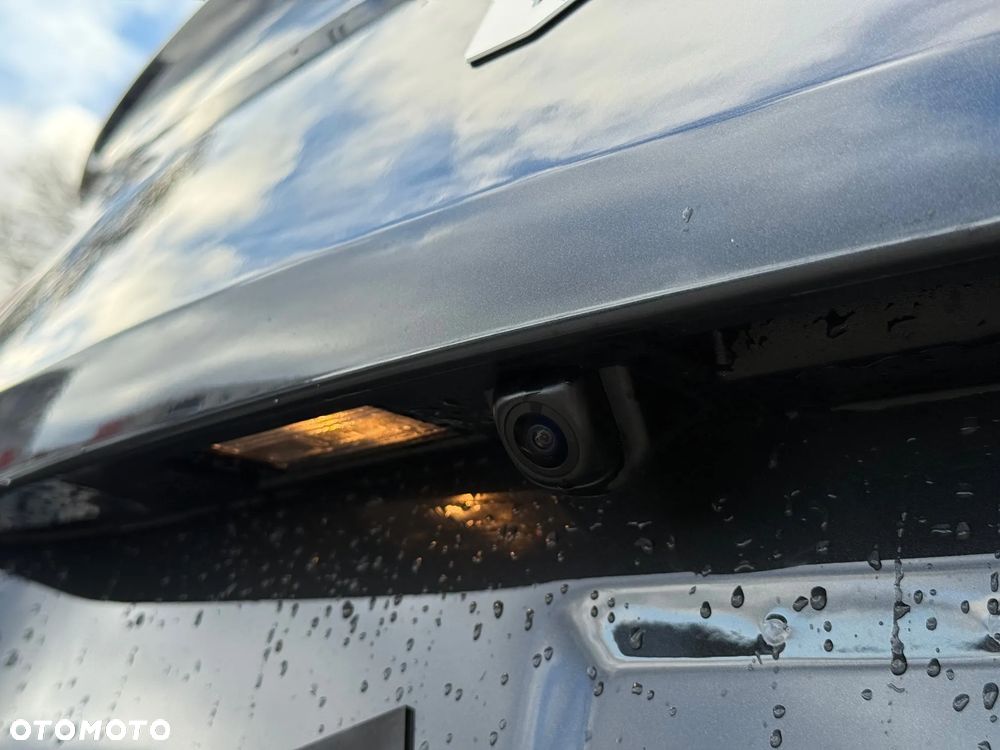 Kia XCeed 1.5 T-GDI Business Line DCT - 13