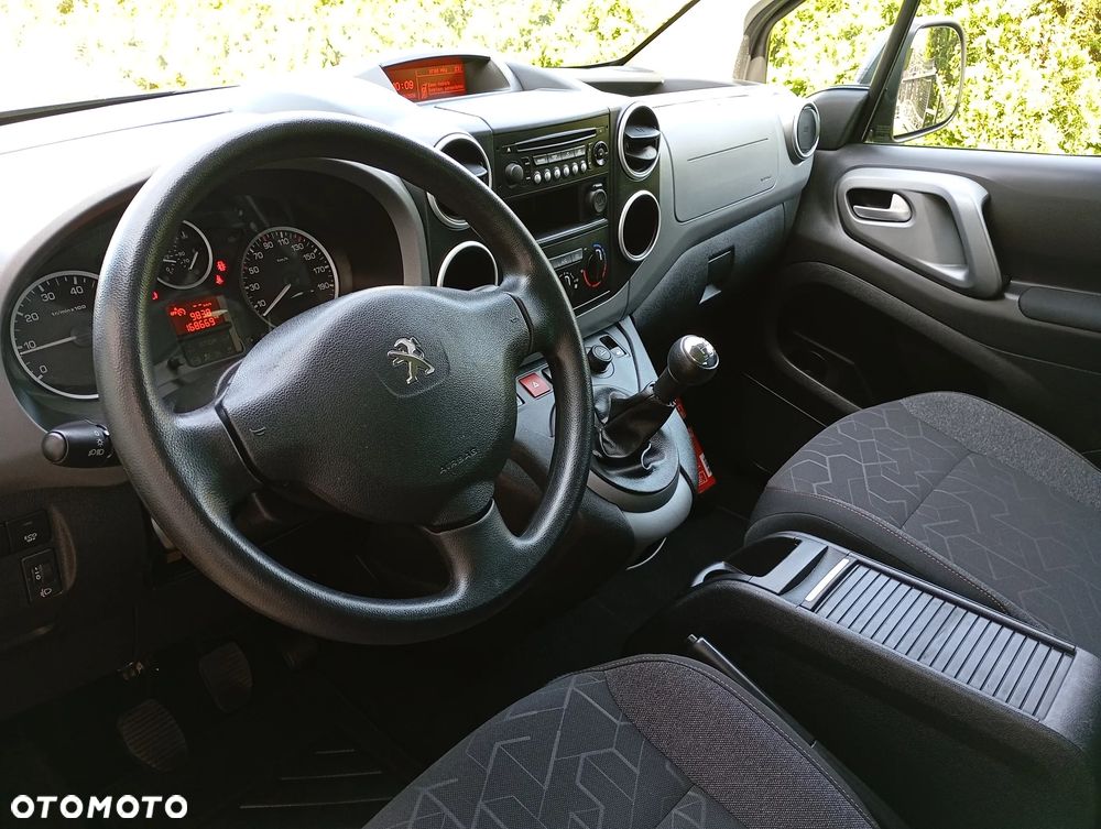 Peugeot Partner BlueHDi 100 Stop&Start Allure - 21