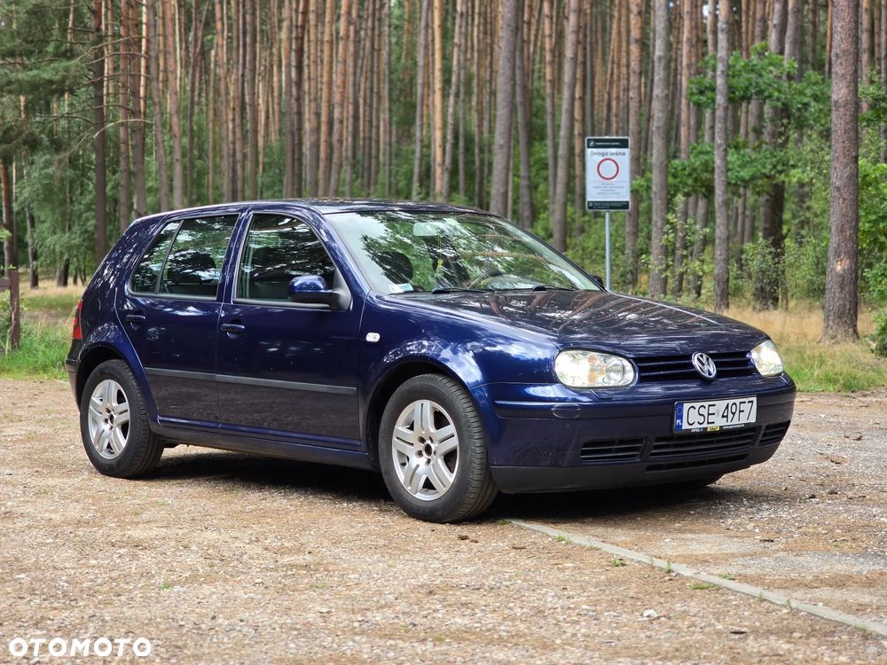 Volkswagen Golf - 5