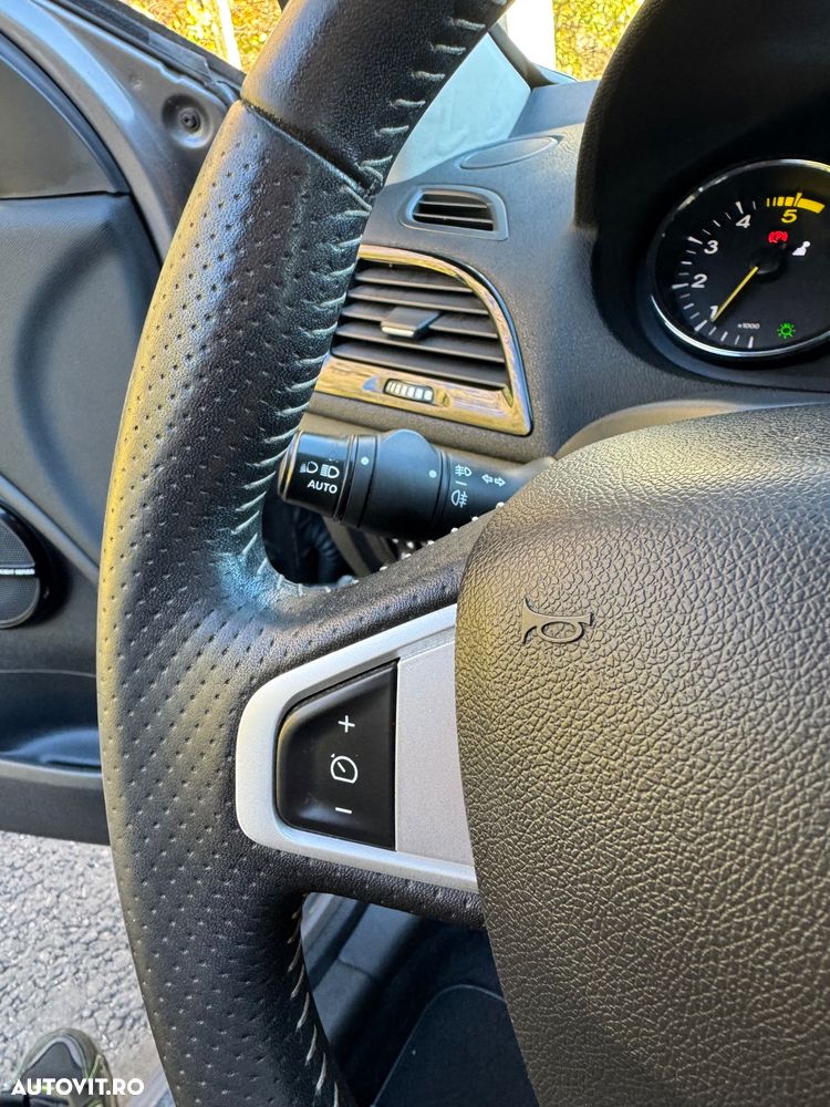 Renault Megane dCi 130 FAP BOSE Edition - 23