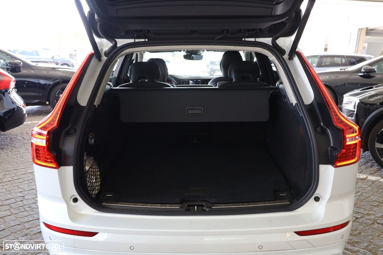 Volvo XC 60 2.0 T6 PHEV Ultimate Dark AWD - 18