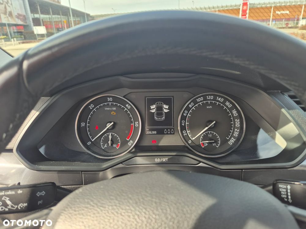 Skoda Superb 2.0 TDI Active - 10