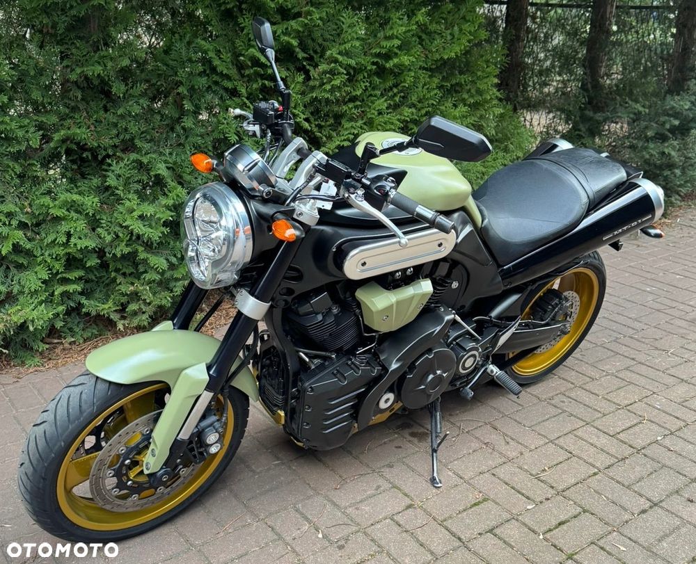 Yamaha MT - 9