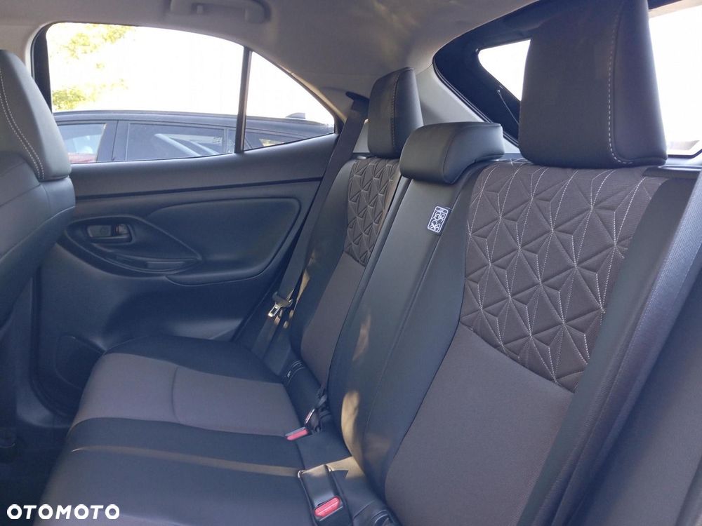 Toyota Yaris Cross - 17