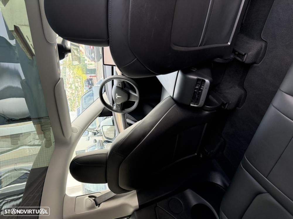 Tesla Model Y Long Range Tração Integral - 13