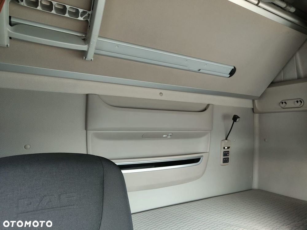 DAF XF 106.480 / SUPER SPACE CAB /  EURO 6 / STANDARD / - 26