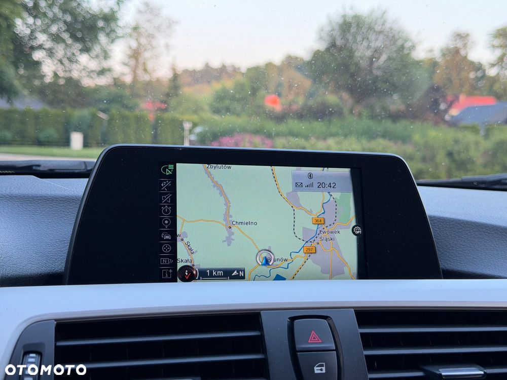 BMW Seria 3 318d Advantage - 23