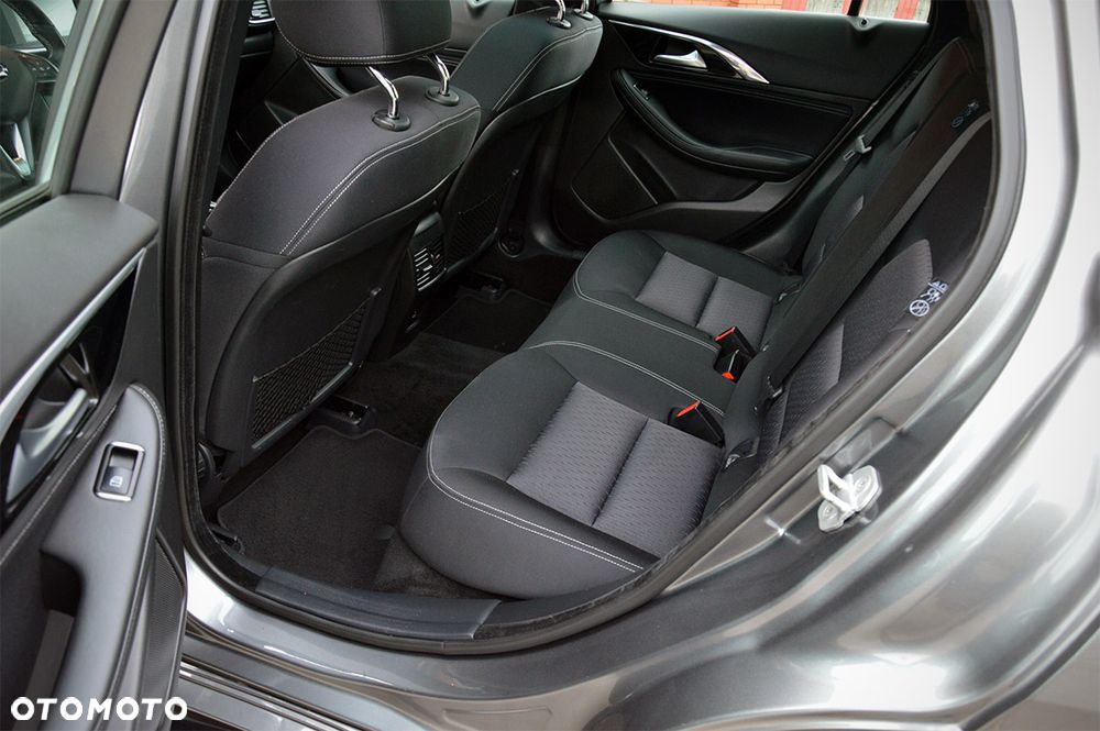 Infiniti Q30 2.2d DCT AWD City Black Edition - 8