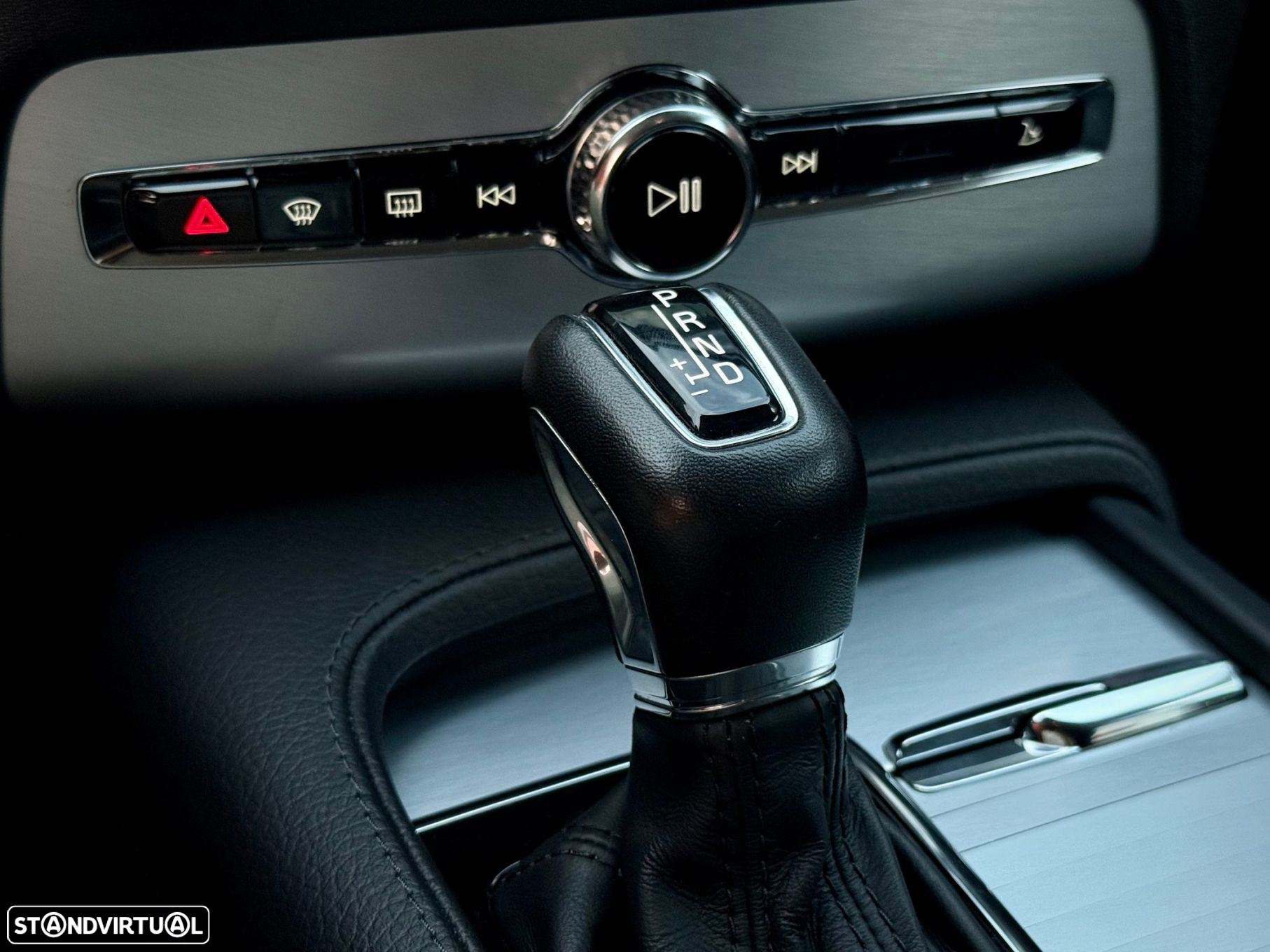 Volvo XC 90 2.0 D4 Momentum - 15