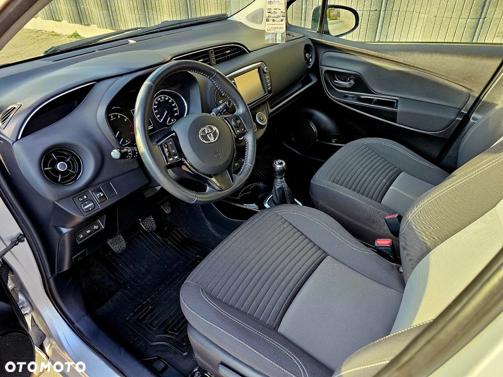 Toyota Yaris 1.5 Premium - 5