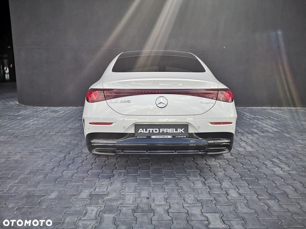 Mercedes-Benz CLA 220 mHEV 4-Matic 8G-DCT - 9
