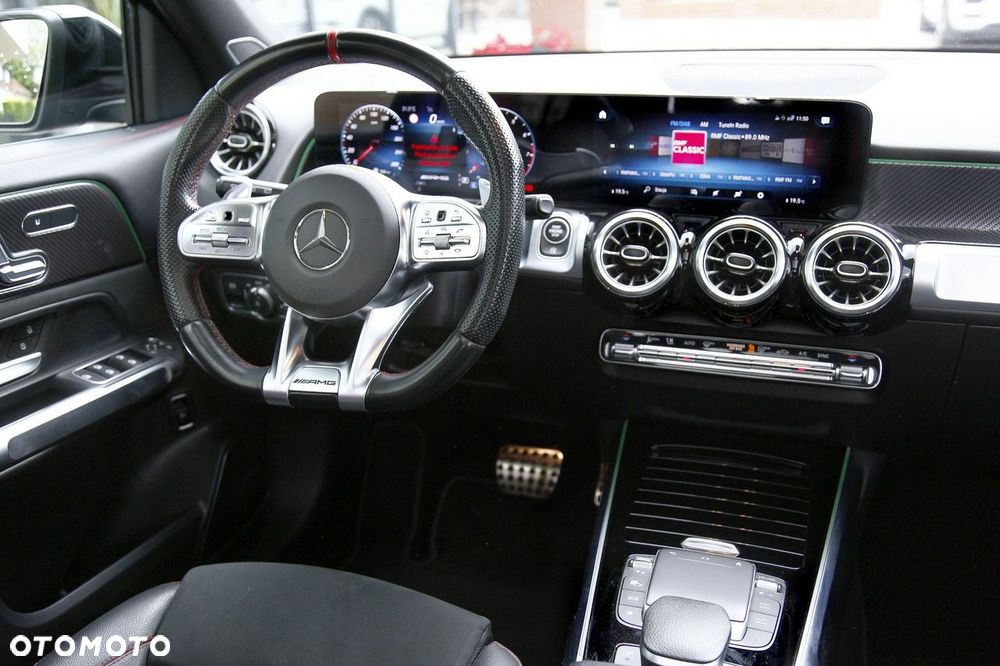 Mercedes-Benz GLB - 16