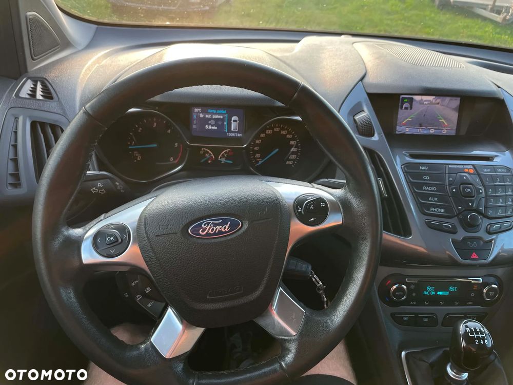 Ford Tourneo Connect Grand - 16
