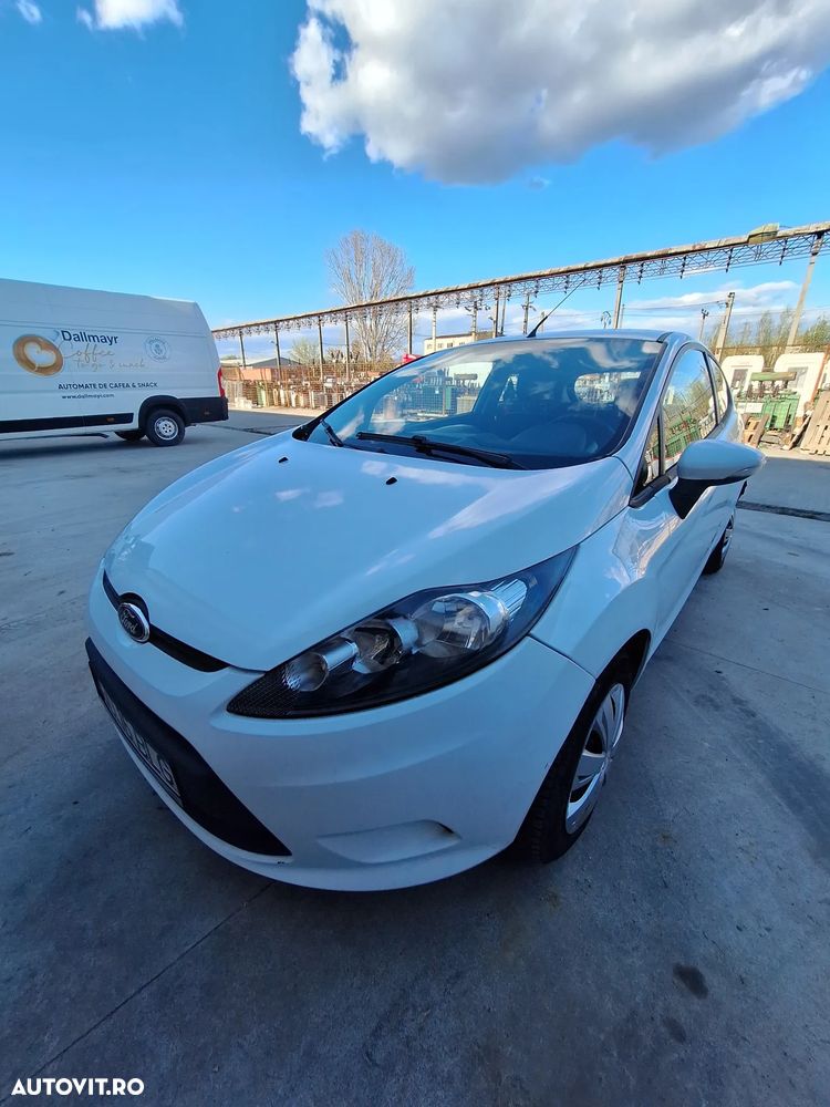 Ford Fiesta 1.4 TDCI Ambiente - 4