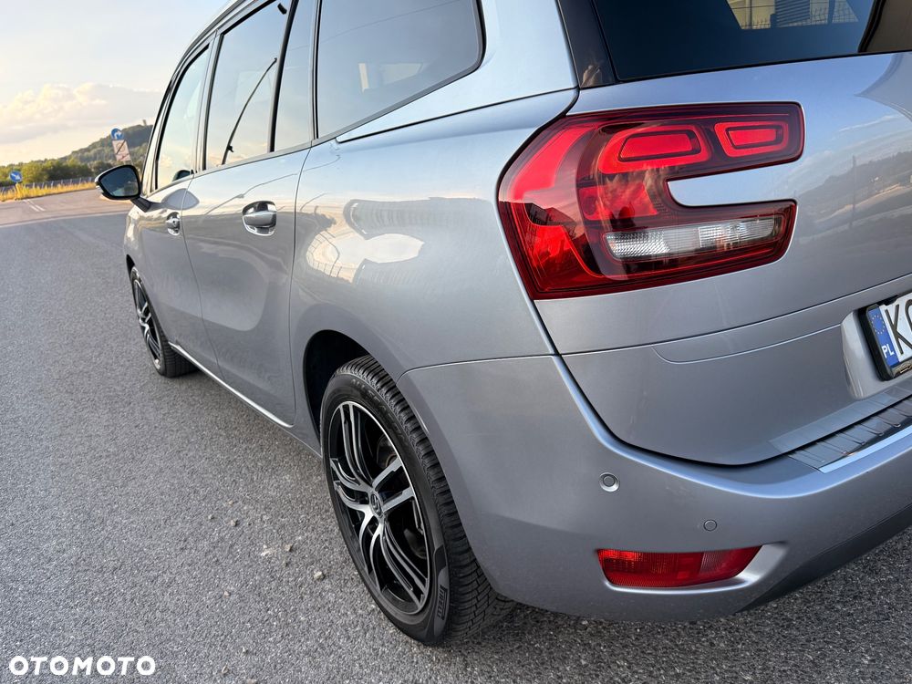 Citroën C4 SpaceTourer 1.6 PureTech More Life S&S EAT8 - 19