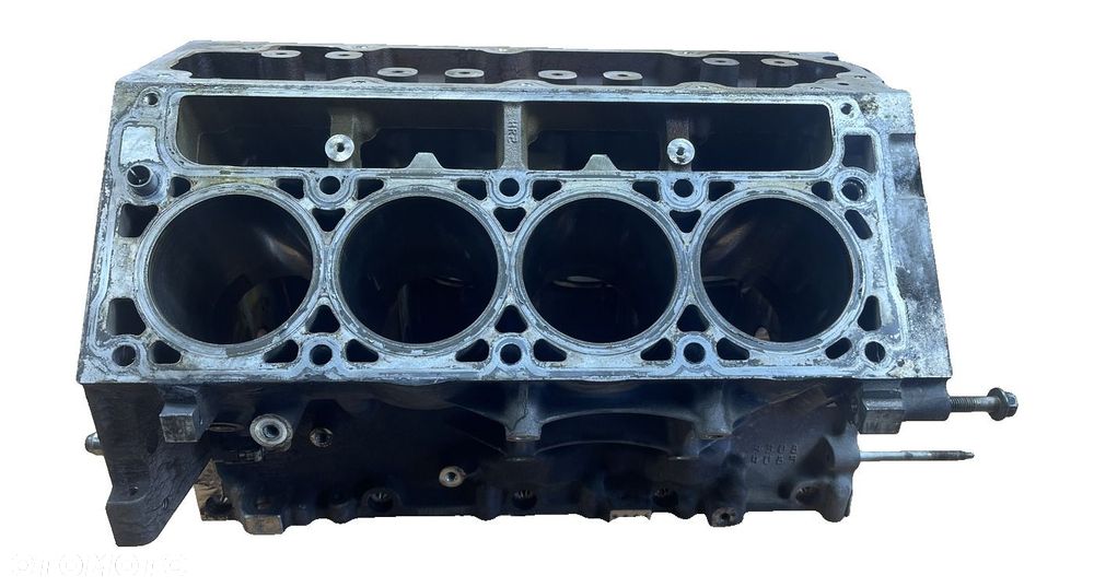 P9 GMC YUKON XL IV 2015- 5.3 ALUMINIOWY BLOK SILNIKA 140370100 12619367 - 11