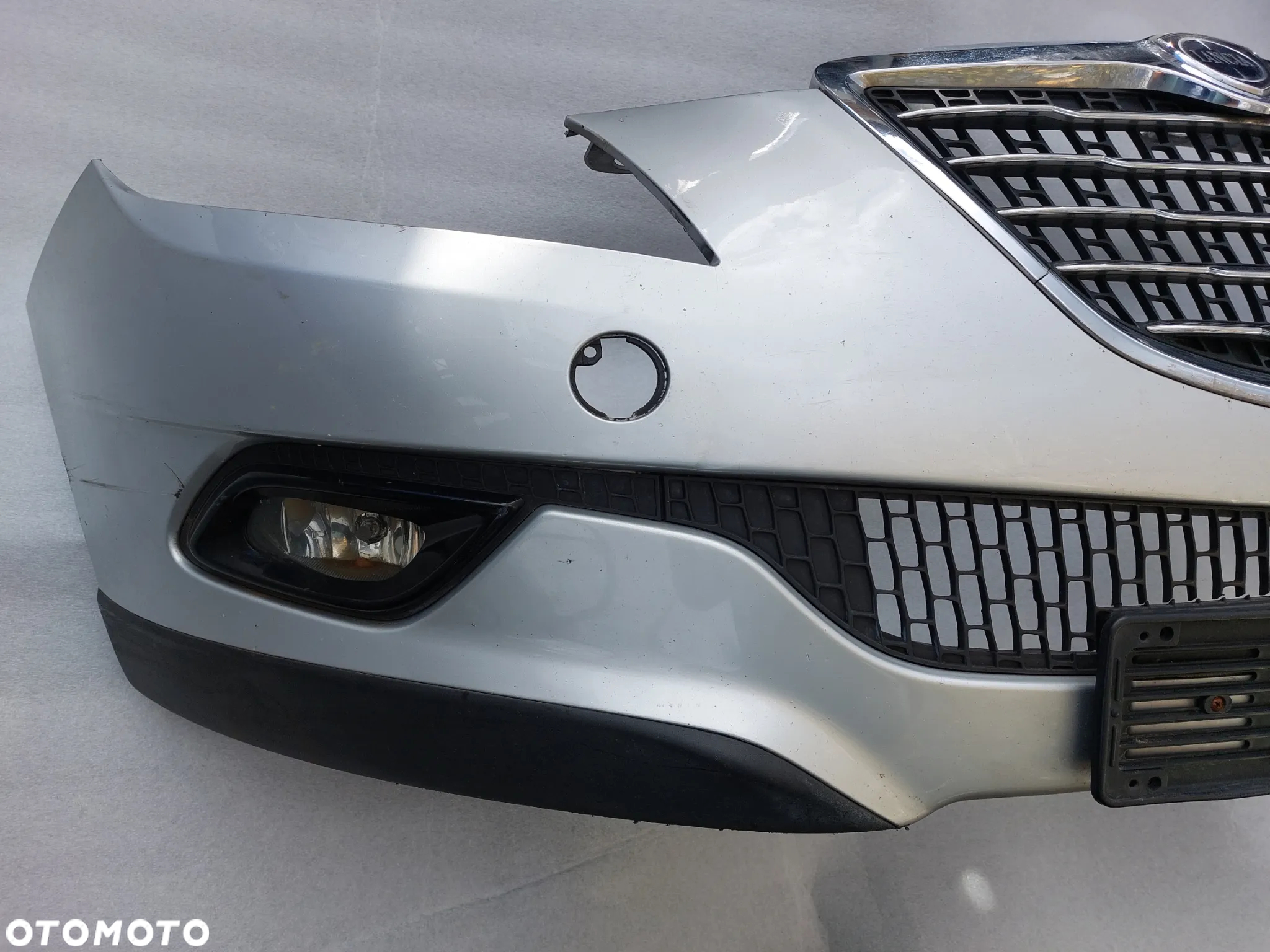 Zderzak przód przedni Lancia Delta III - 3