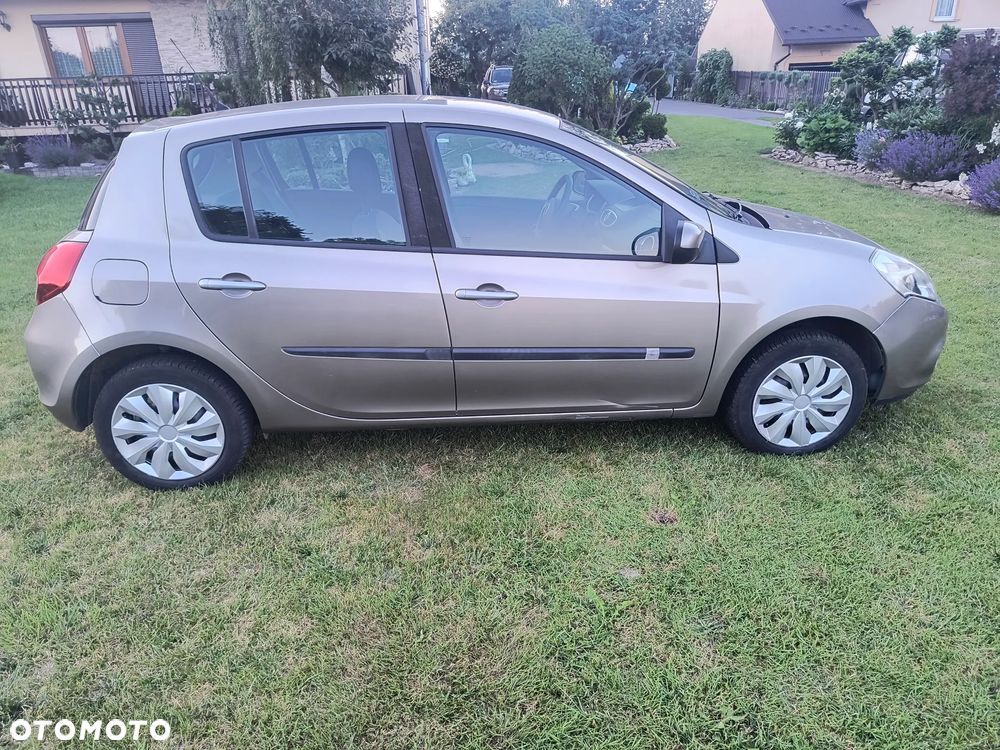 Renault Clio 1.2 16V Night&Day - 12