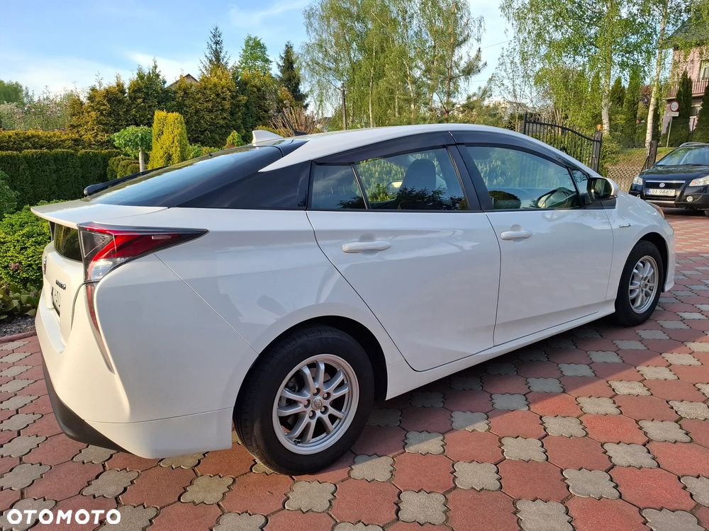 Toyota Prius Hybrid Comfort - 9