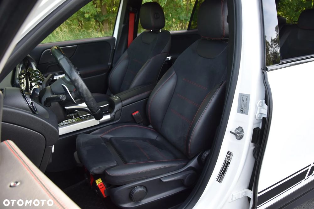 Mercedes-Benz GLB - 19