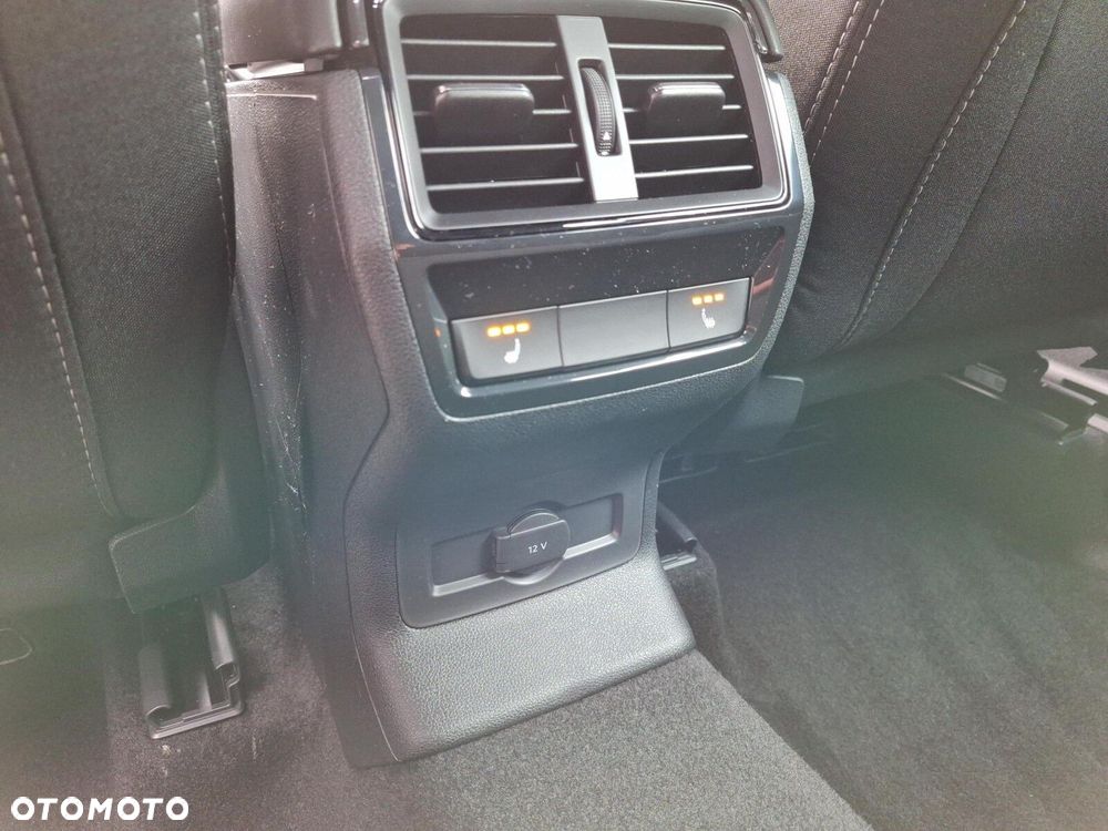 Skoda Karoq 1.5 TSI ACT Sportline DSG - 28
