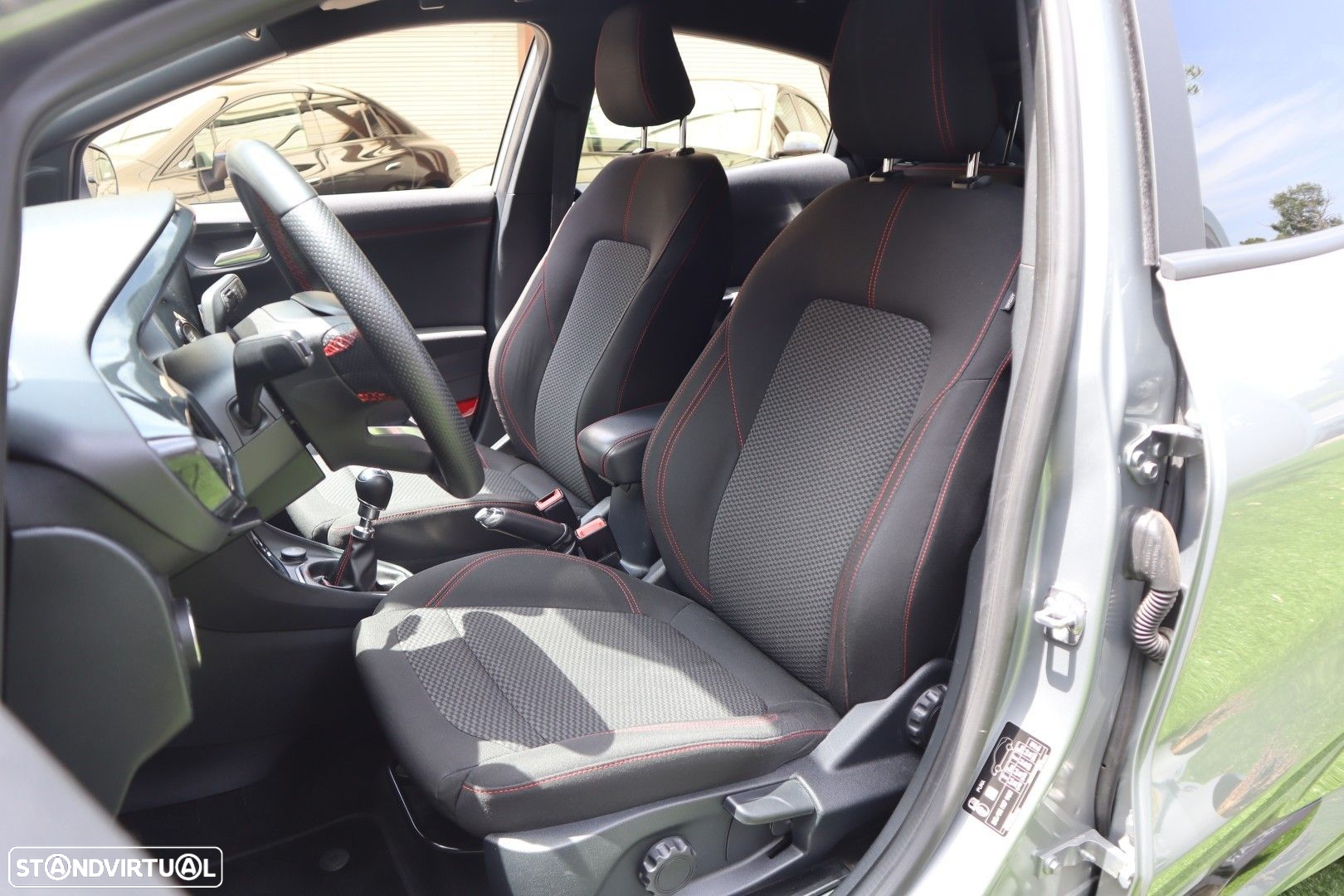 Ford Puma 1.0 EcoBoost MHEV ST-Line - 32