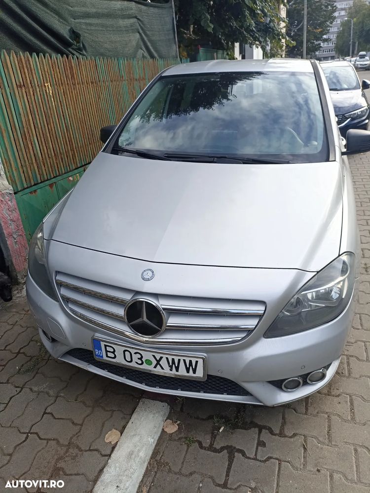 Mercedes-Benz B - 7