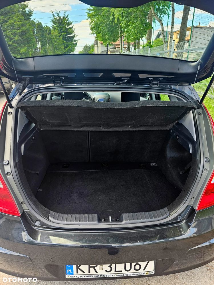 Hyundai i30 1.4 Classic + - 7