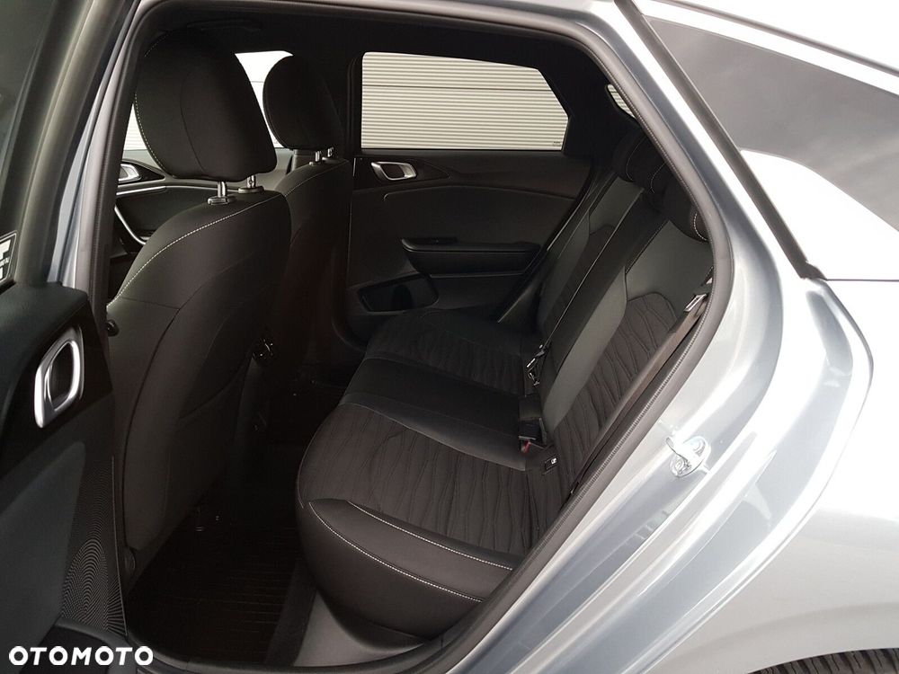 Kia ProCeed 1.5 T-GDI GT Line DCT - 28