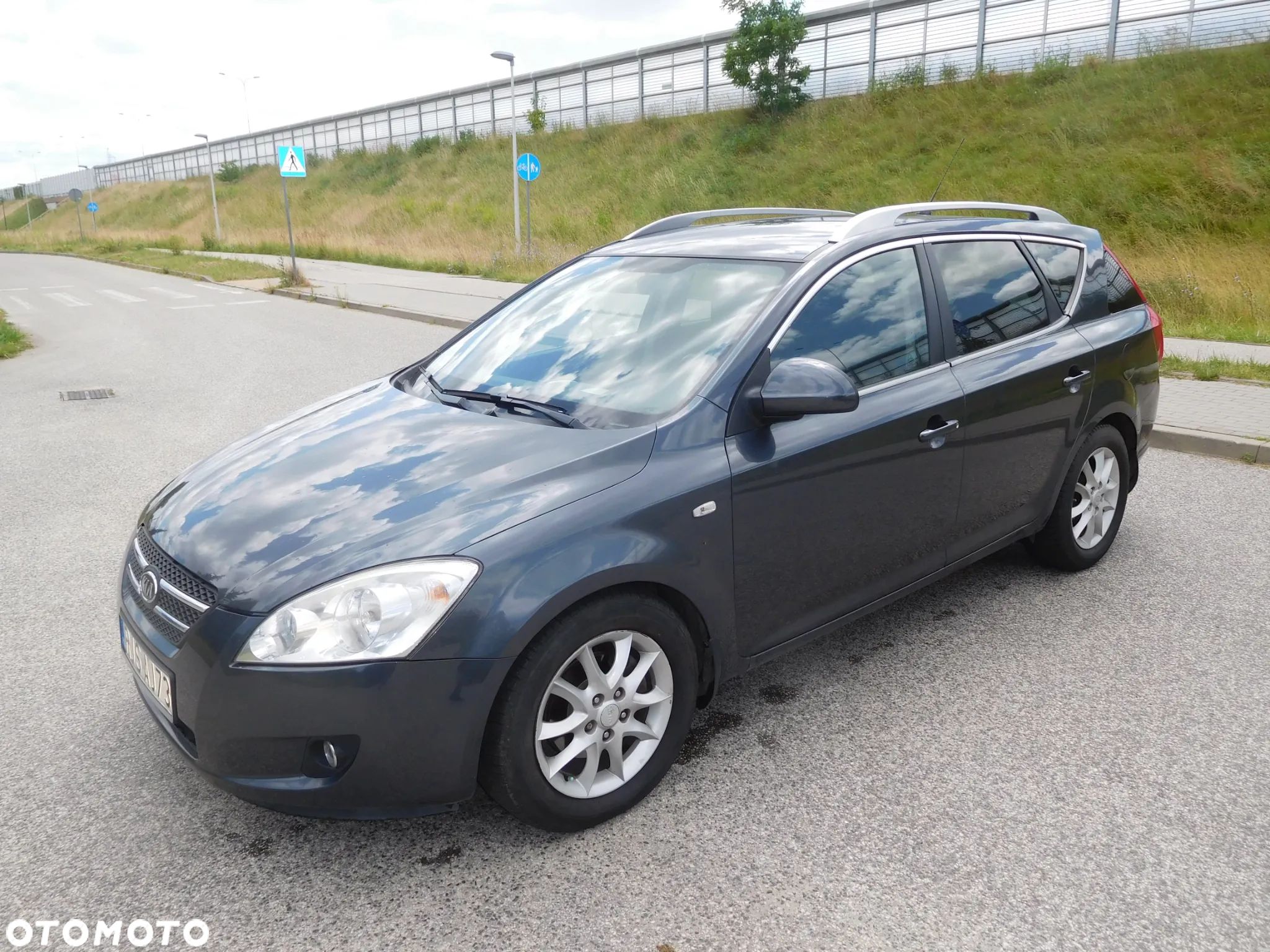 Kia Ceed Cee'd 2.0 crdi Comfort + - 1