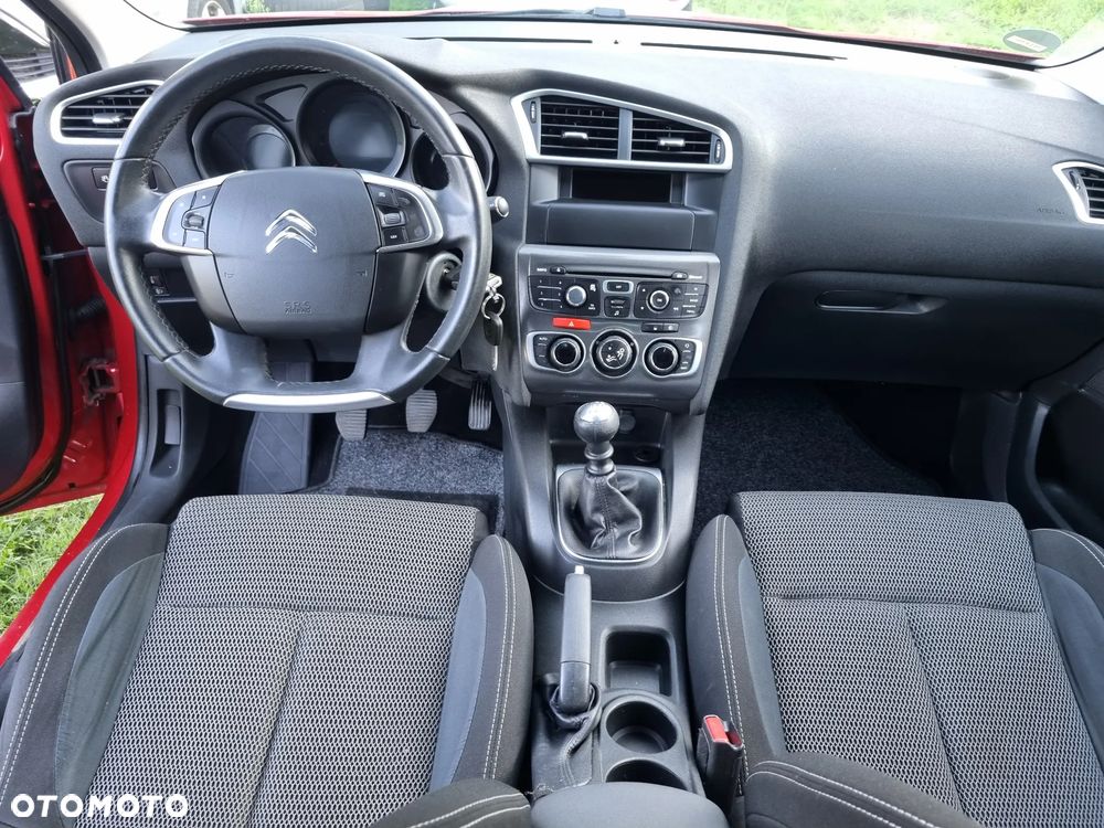 Citroën C4 e-HDi 115 Selection - 15