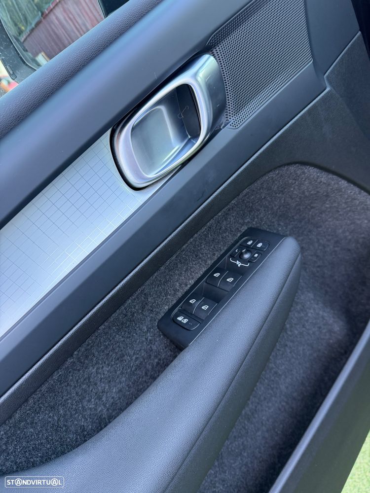Volvo XC 40 T4 Recharge DKG Plus Dark - 14