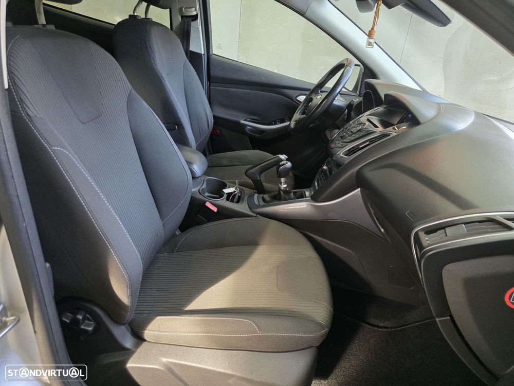 Ford Focus 1.0 EcoBoost ST-Line - 11