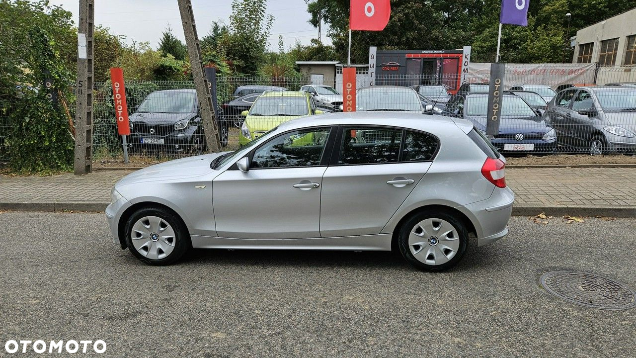 BMW Seria 1 116i - 10
