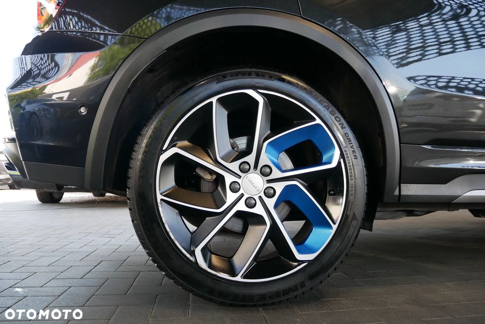 Lynk & Co 01 - 33