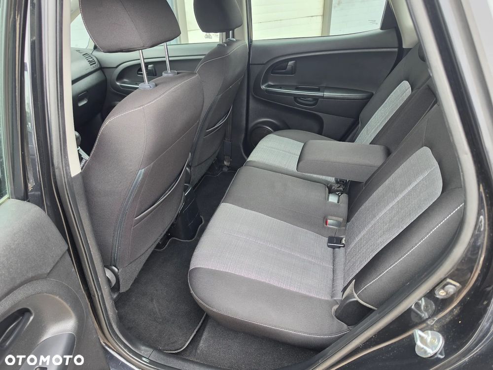 Kia Venga 1.6 CVVT Edition 7 - 16